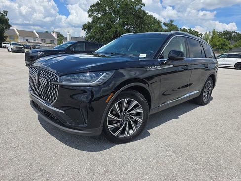 New 2025 Lincoln Aviator 2WD w/ Equipment Group 101A image 34