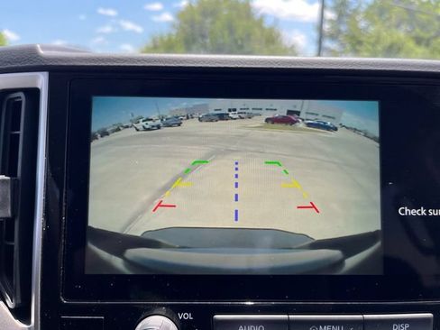 Used 2025 Nissan Frontier SV w/ SV Convenience Package RWD image 9