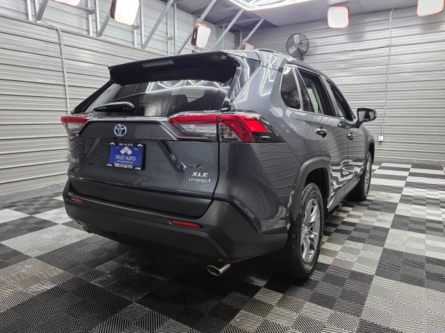 Used 2022 Toyota RAV4 XLE w/ Convenience Package AWD/4WD image 6