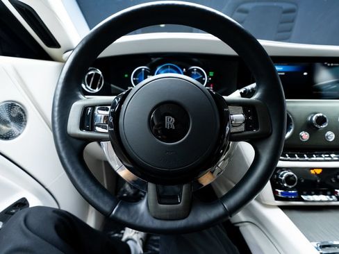 Used 2024 Rolls-Royce Spectre w/ Spectre Launch Package AWD/4WD image 36