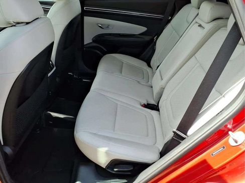 Used 2023 Hyundai Tucson Limited FWD image 12