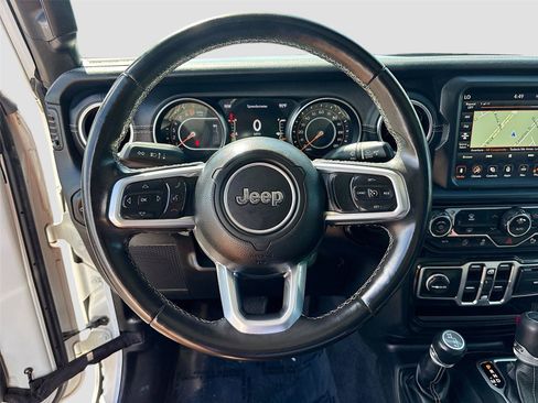 Used 2020 Jeep Gladiator Overland AWD/4WD image 11