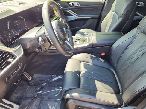 Used 2026 BMW X7 M60i AWD/4WD image 24