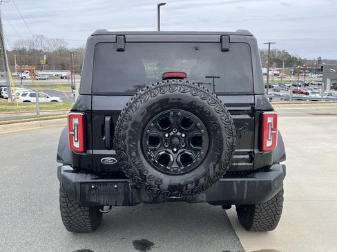 Used 2024 Ford Bronco Wildtrak image 8