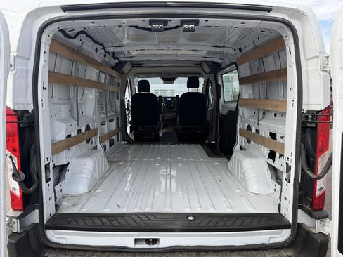 Used 2022 Ford Transit 250 Low Roof w/ Exterior Upgrade Package RWD image 6