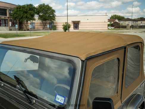Used 1988 Jeep Wrangler Sahara AWD/4WD image 45