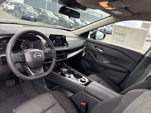 New 2026 Nissan Rogue SV AWD/4WD image 25