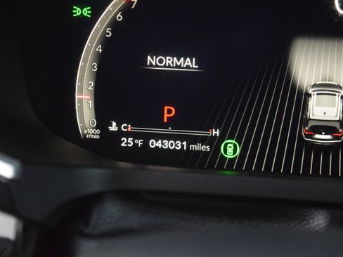 Used 2023 Acura MDX A-Spec image 18