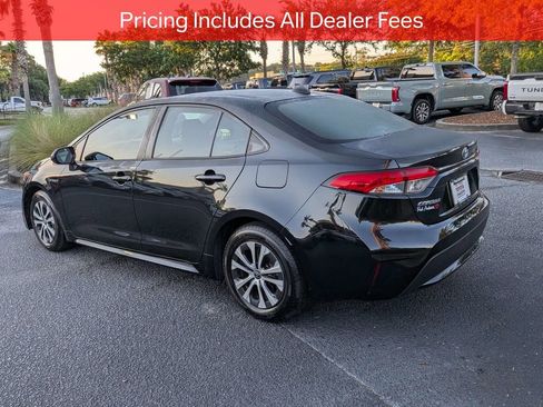 Certified 2021 Toyota Corolla LE FWD image 7