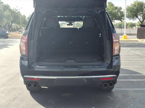 Used 2021 Chevrolet Tahoe Premier w/ Premium Package RWD image 16