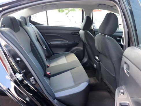 Used 2025 Nissan Versa SV FWD image 13
