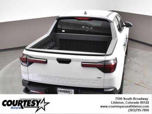 Used 2024 Hyundai Santa Cruz SEL AWD/4WD image 35