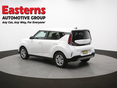 Used 2023 Kia Soul LX FWD image 61