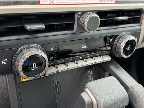 New 2026 Toyota Tacoma Limited AWD/4WD image 18