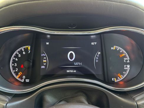 Used 2018 Jeep Grand Cherokee Overland image 16