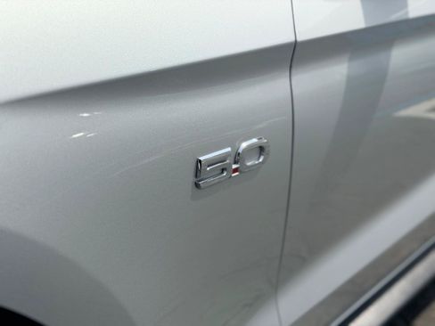 Used 2018 Ford Mustang GT Premium RWD image 9