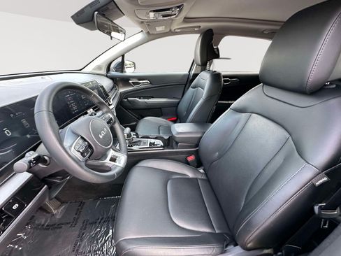 Used 2025 Kia Sportage EX w/ Premium Package AWD/4WD image 23