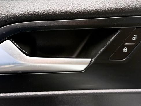 Used 2019 Volkswagen Jetta SEL FWD image 26