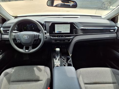 Certified 2025 Toyota Camry LE image 9