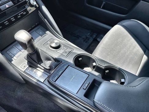 Used 2025 Lexus IS 350 F Sport RWD image 23