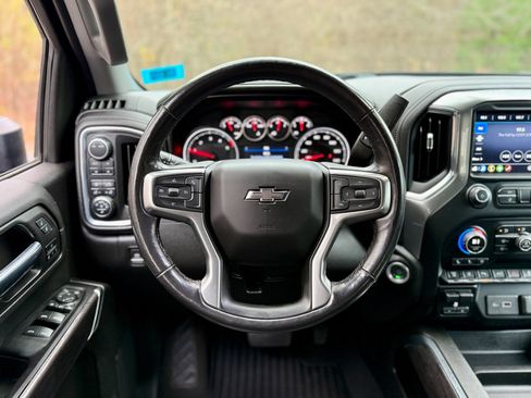 Used 2022 Chevrolet Silverado 2500 LTZ w/ LTZ Plus Package image 19