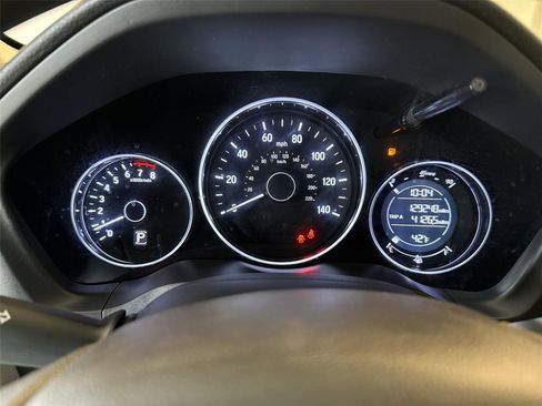 Used 2021 Honda HR-V LX image 10