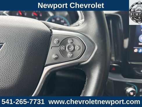 Used 2023 Chevrolet Traverse LT w/ Midnight/Sport Edition image 32