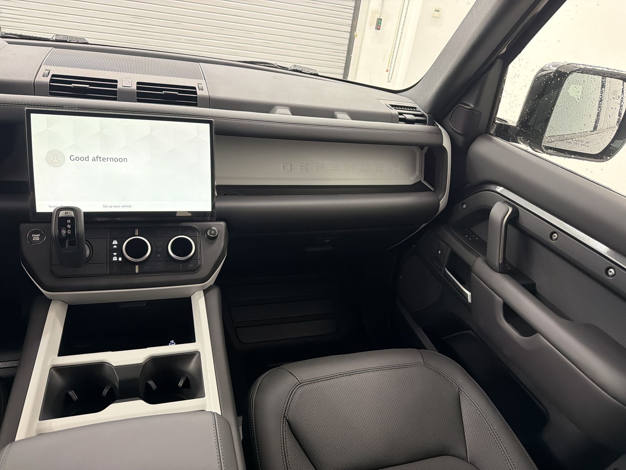 New 2026 Land Rover Defender 110 X-Dynamic SE AWD/4WD image 27