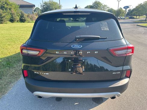 Used 2024 Ford Escape Active w/ Tech Pack #1 AWD/4WD image 11