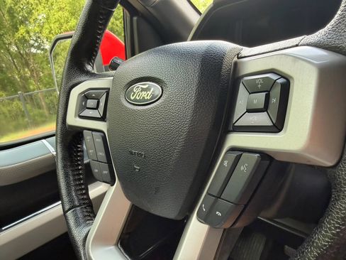 Used 2016 Ford F150 Lariat w/ Equipment Group 502A Luxury AWD/4WD image 28
