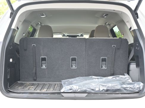 Certified 2025 Subaru Ascent Premium w/ Popular Package #2 image 33