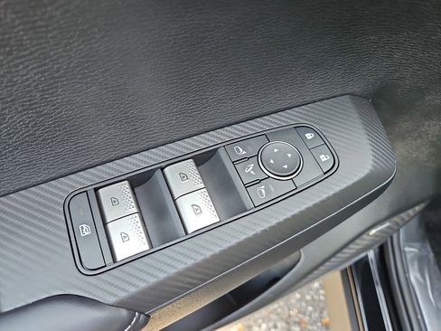 New 2026 Mitsubishi Outlander SE FWD image 17