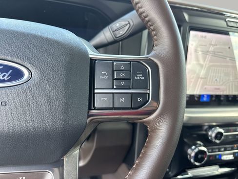 Used 2025 Ford F250 King Ranch w/ Chrome Package image 29