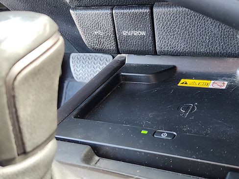 Used 2024 Toyota Camry XSE w/ Navigation Package image 16