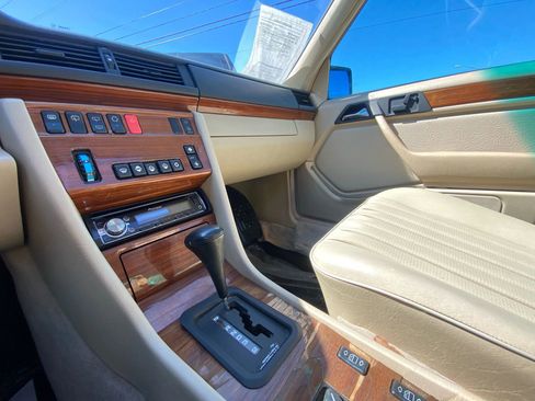 Used 1995 Mercedes-Benz E 320 Wagon image 26