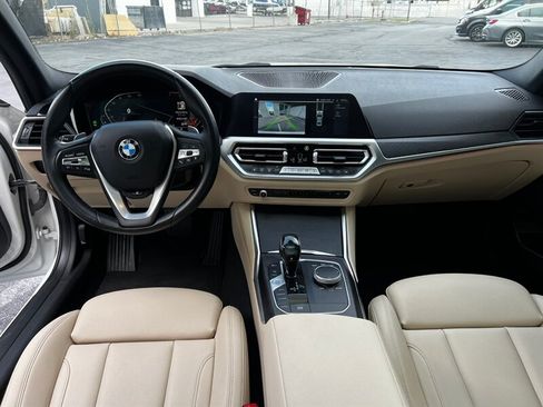 Used 2021 BMW 330i xDrive Sedan AWD/4WD image 28