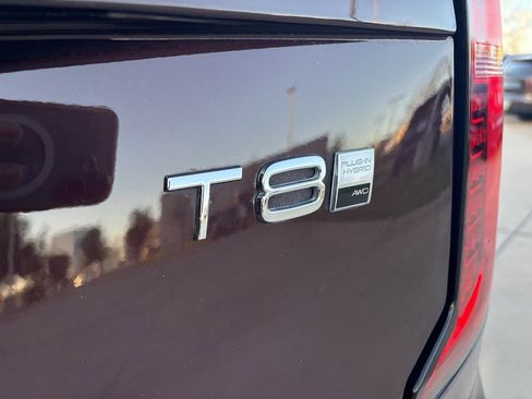 Certified 2025 Volvo XC90 T8 Ultra w/ Lounge Package image 9