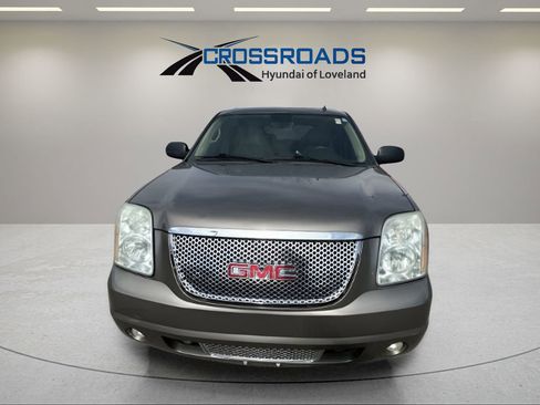 Used 2011 GMC Yukon XL Denali image 12