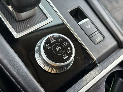 Used 2022 Mitsubishi Outlander SE image 34