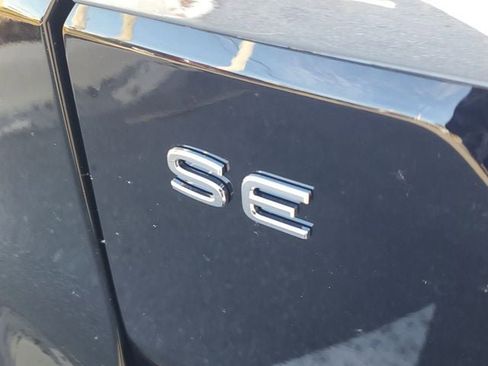 New 2026 Volkswagen Atlas SE image 6