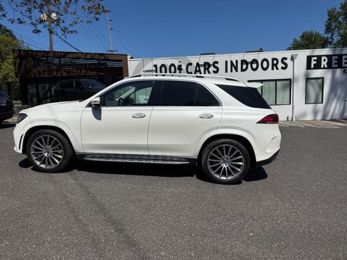 Used 2022 Mercedes-Benz GLE 450 4MATIC image 2