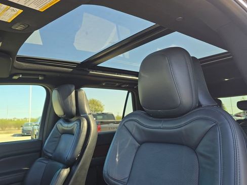 Used 2024 Lincoln Navigator Reserve image 31
