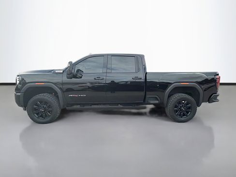Used 2025 GMC Sierra 2500 AT4 w/ AT4 Premium Plus Package image 2