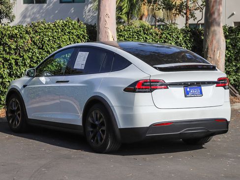 Used 2024 Tesla Model X AWD/4WD image 9