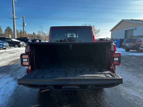 Used 2021 Jeep Gladiator Overland w/ Popular Equipment Package image 23