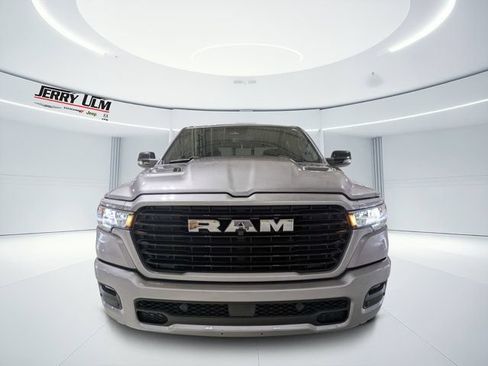 Used 2025 RAM 1500 Laramie w/ Sport Appearance Package AWD/4WD image 8