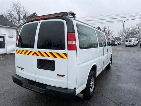 Used 2013 GMC Savana 2500 RWD image 3
