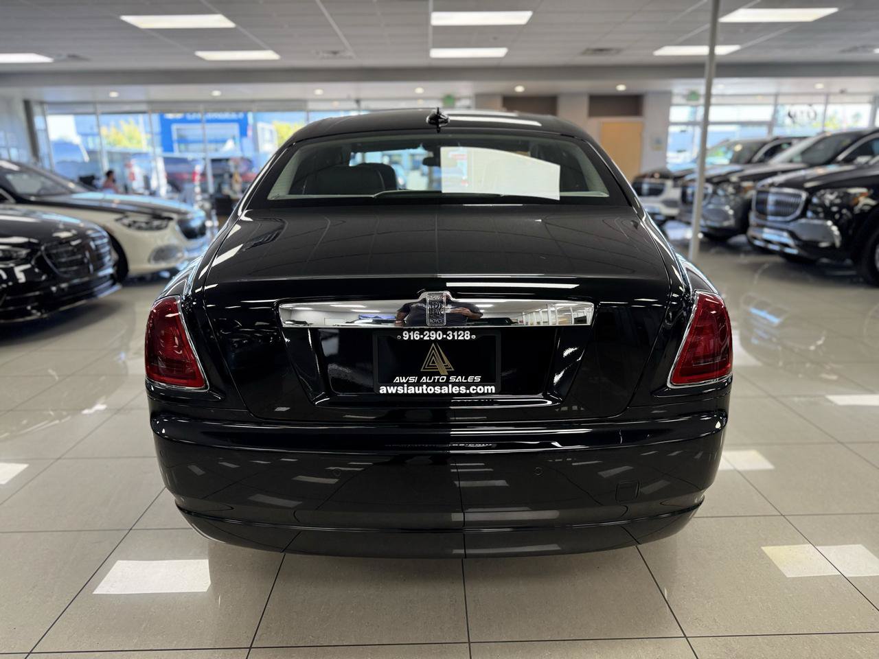 Used 2016 Rolls-Royce Ghost RWD image 5