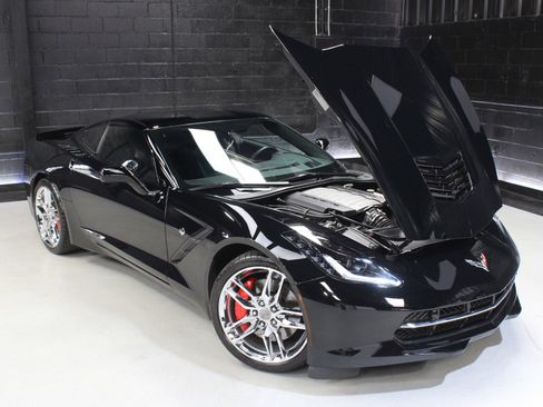 Used 2016 Chevrolet Corvette Stingray Coupe w/ 2LT Preferred Equipment Group image 23