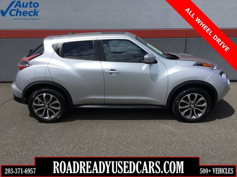 Used 2017 Nissan Juke SV image 1
